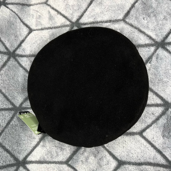 H&M Divided Cartoon Network The Powerpuff Girls Embroidered Black Beret NWT Y - Picture 4 of 8